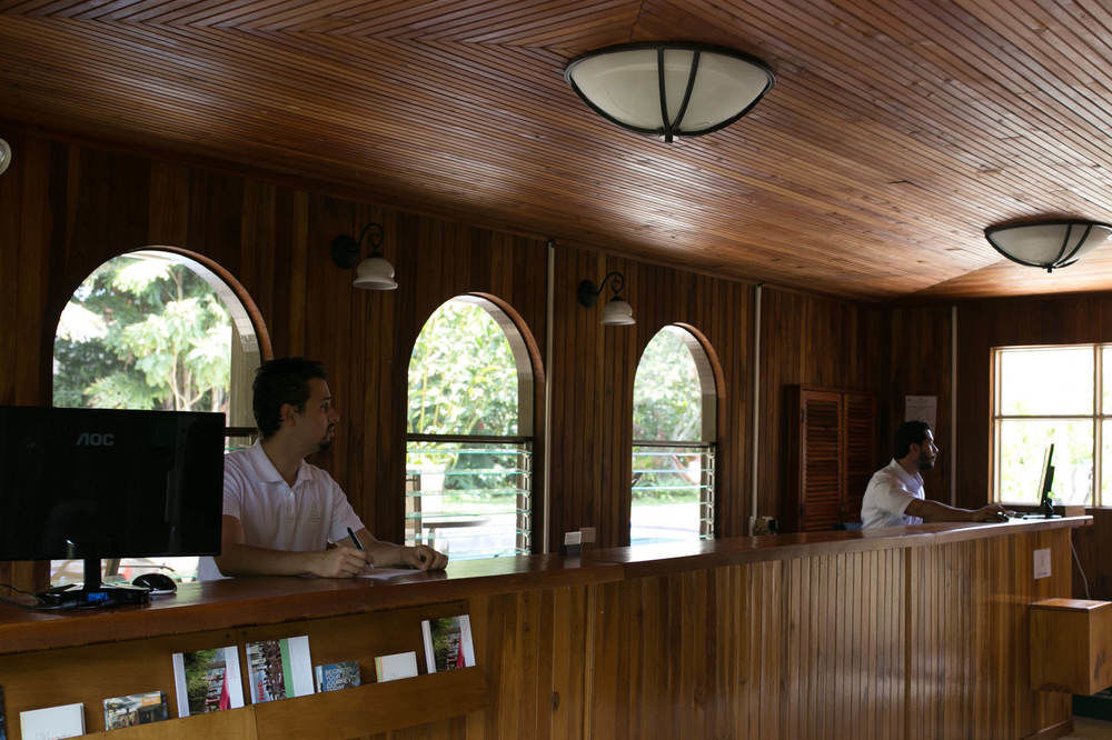 Pura Vida Retreat & Spa Pilas Eksteriør bilde