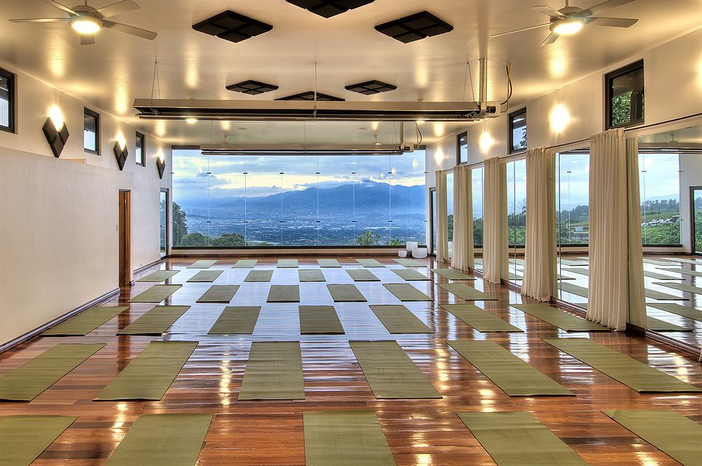 Pura Vida Retreat & Spa Pilas Eksteriør bilde